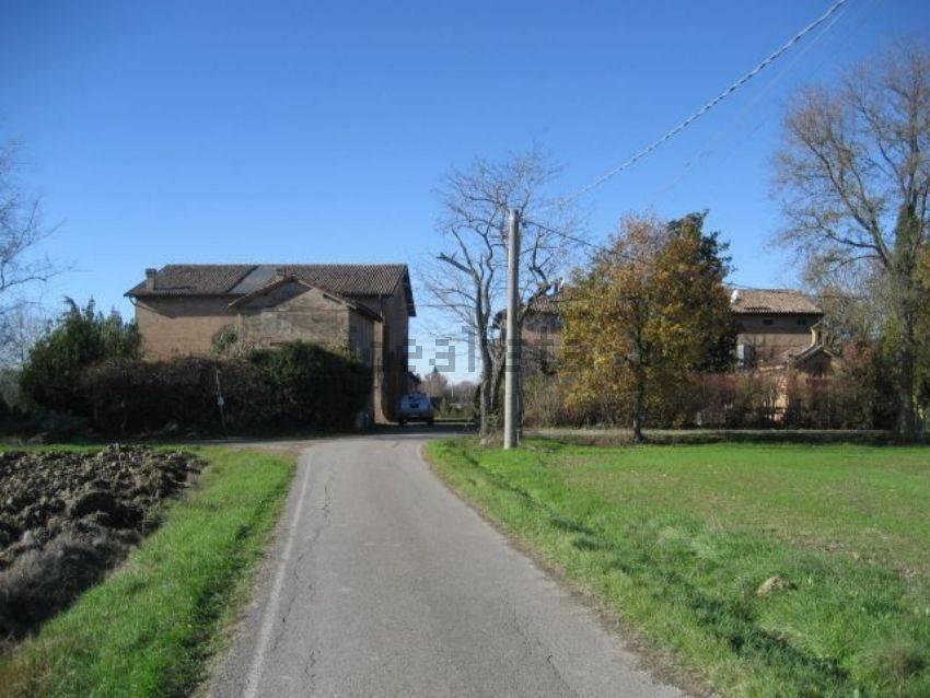 terreno edificabile in vendita a Modena in zona Cognento