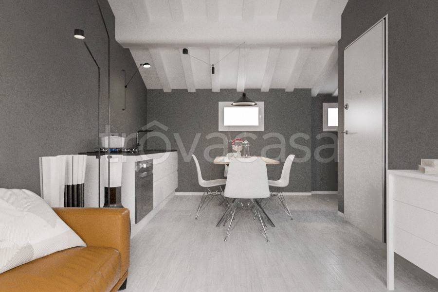 appartamento in vendita a Modena in zona Centro Storico
