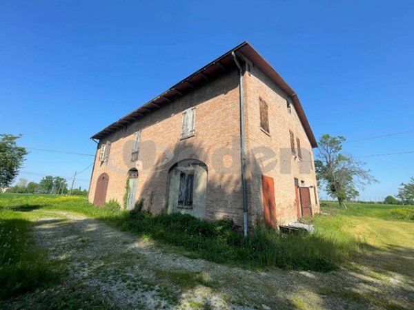 casa indipendente in vendita a Modena in zona Baggiovara