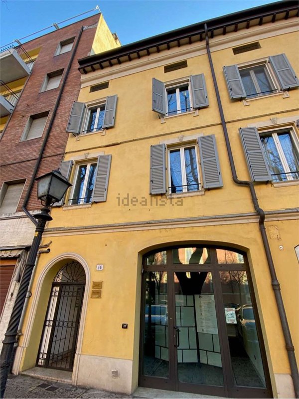 ufficio in vendita a Modena