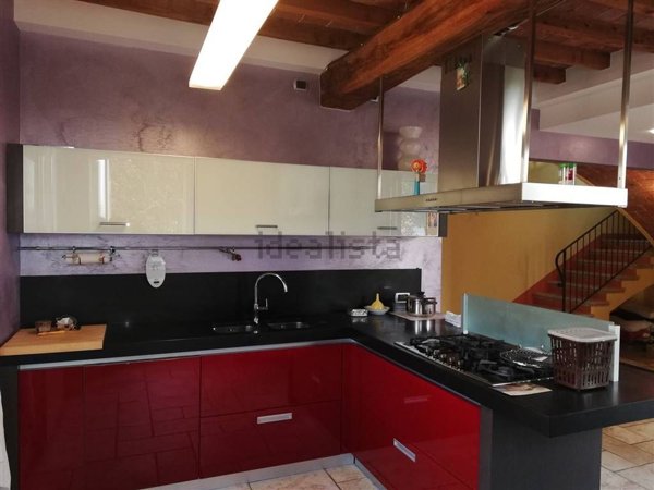 casale in vendita a Modena in zona Ganaceto