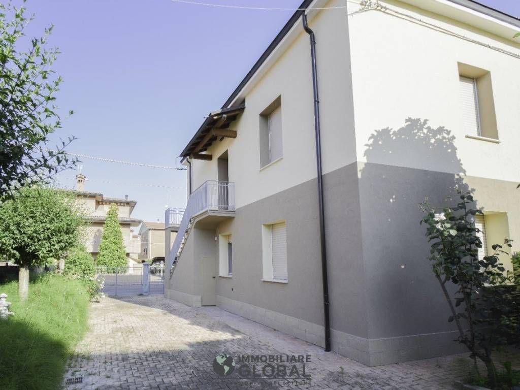 appartamento in vendita a Modena in zona Buon Pastore