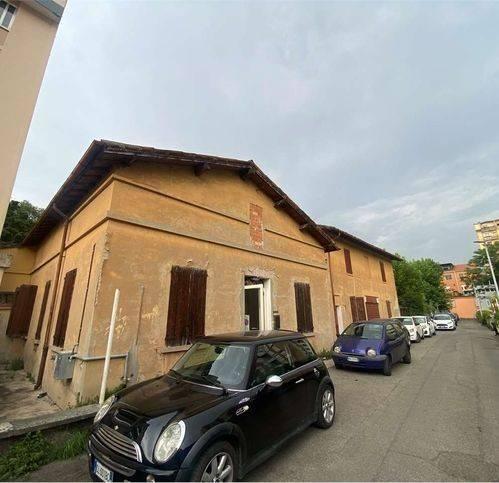 casa indipendente in vendita a Modena in zona Buon Pastore