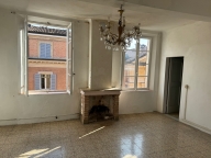 casa indipendente in vendita a Modena in zona Centro Storico