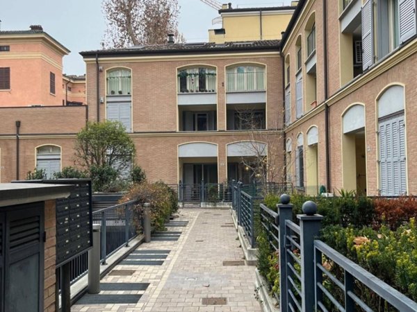 appartamento in vendita a Modena in zona San Lazzaro / Modena Est