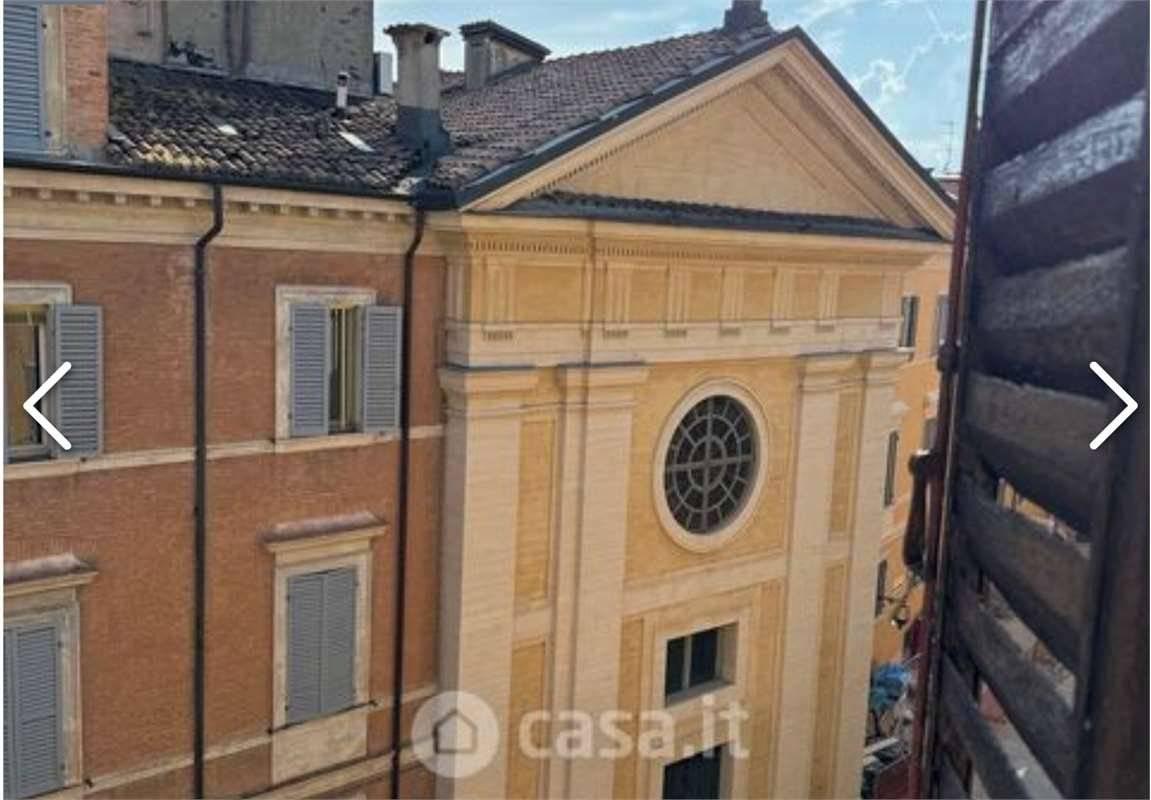 appartamento in vendita a Modena in zona Centro Storico