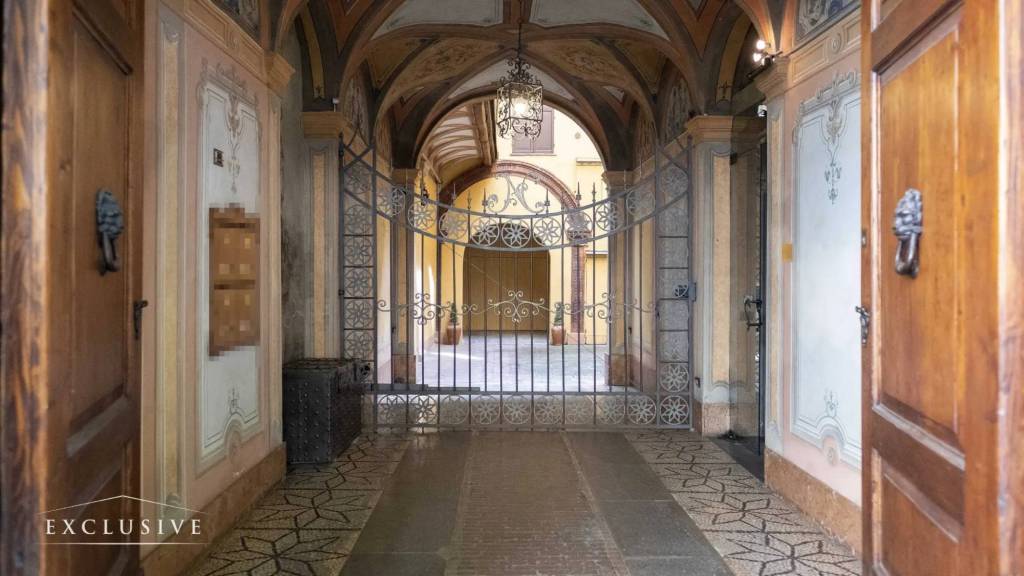 ufficio in vendita a Modena in zona Centro Storico
