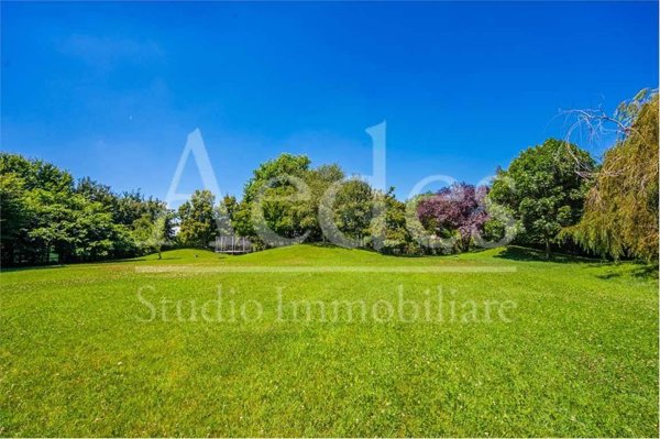 villa in vendita a Modena in zona Baggiovara