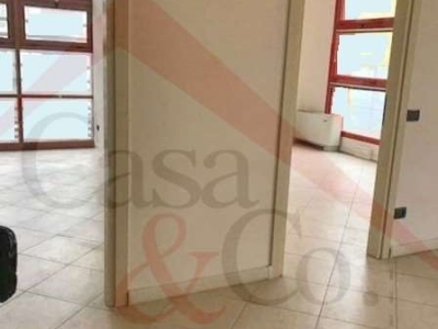 ufficio in vendita a Modena in zona San Faustino