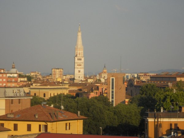 negozio in vendita a Modena