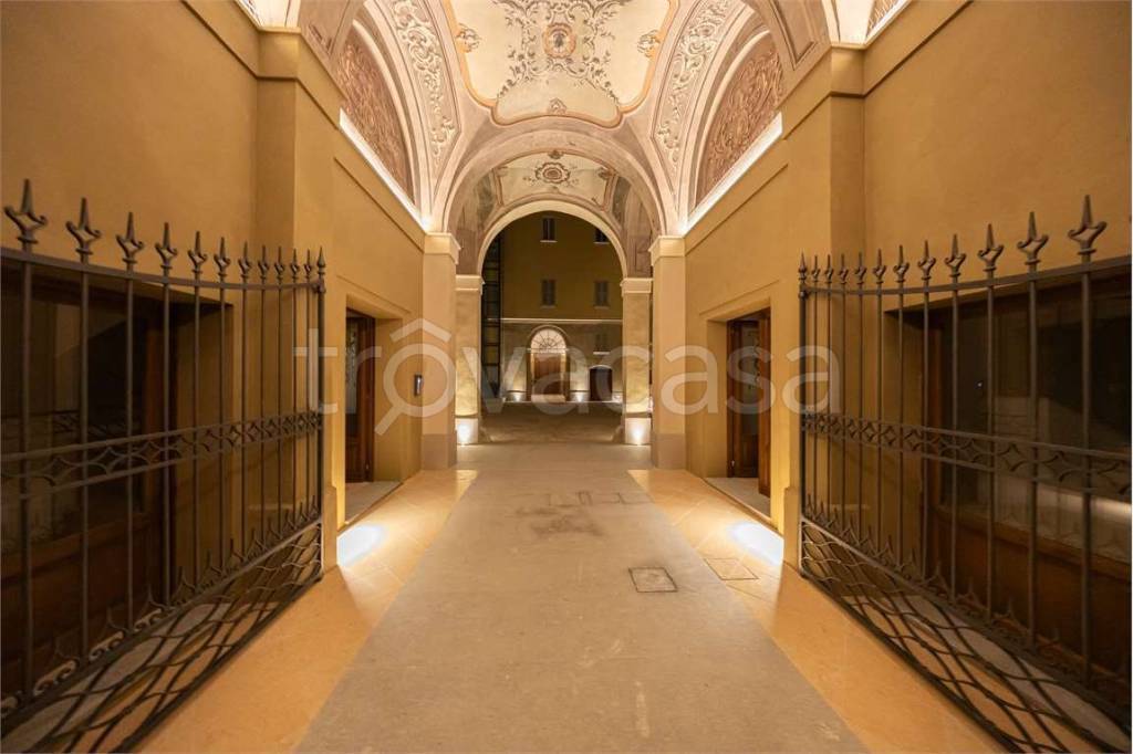 appartamento in vendita a Modena in zona Centro Storico
