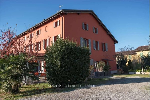 casa indipendente in vendita a Modena in zona Albareto