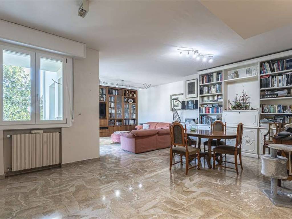 appartamento in vendita a Modena in zona Buon Pastore