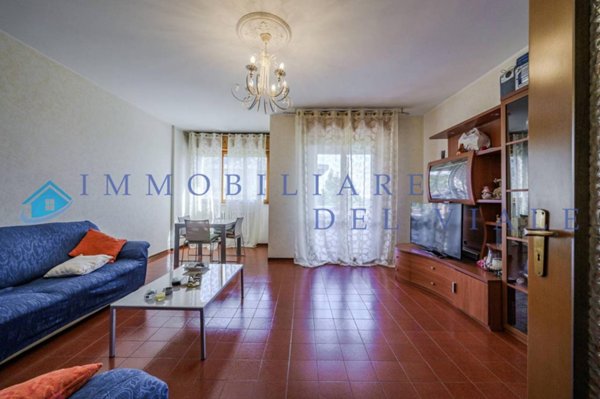 appartamento in vendita a Modena in zona Crocetta
