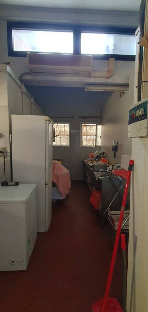 negozio in vendita a Modena in zona San Faustino