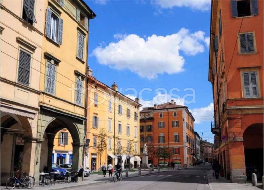 trivano in vendita a Modena in zona Centro Storico