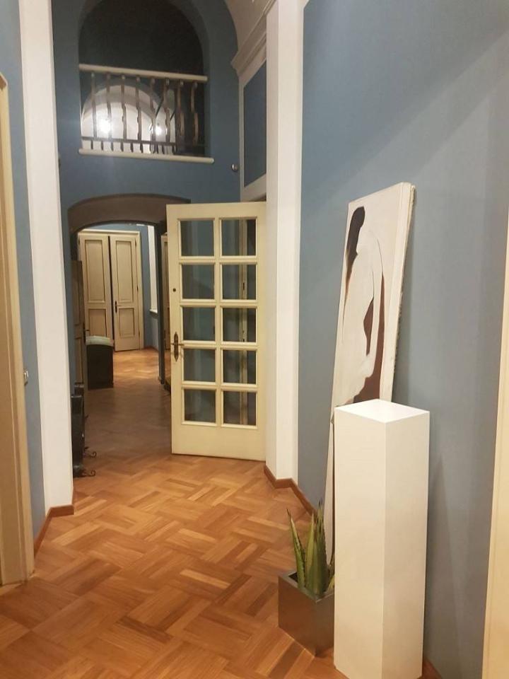 appartamento in vendita a Modena in zona Centro Storico