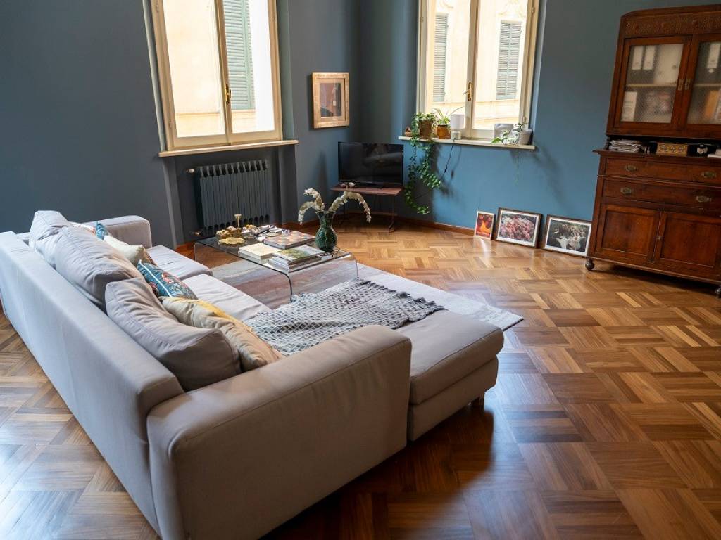 appartamento in vendita a Modena in zona Centro Storico