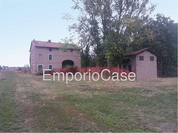 terreno edificabile in vendita a Modena in zona Cittanova
