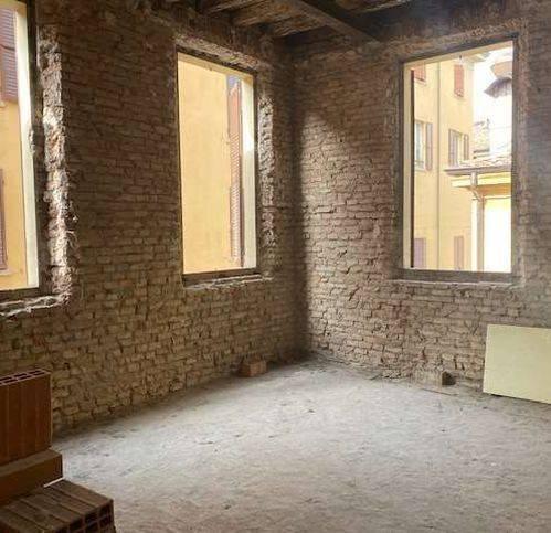 appartamento in vendita a Modena in zona Centro Storico