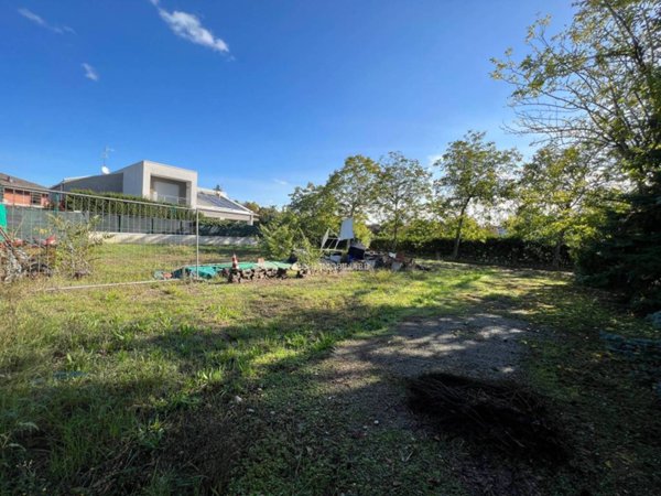terreno edificabile in vendita a Modena in zona Vaciglio