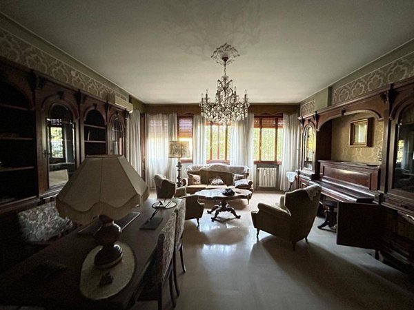 appartamento in vendita a Modena in zona San Lazzaro / Modena Est