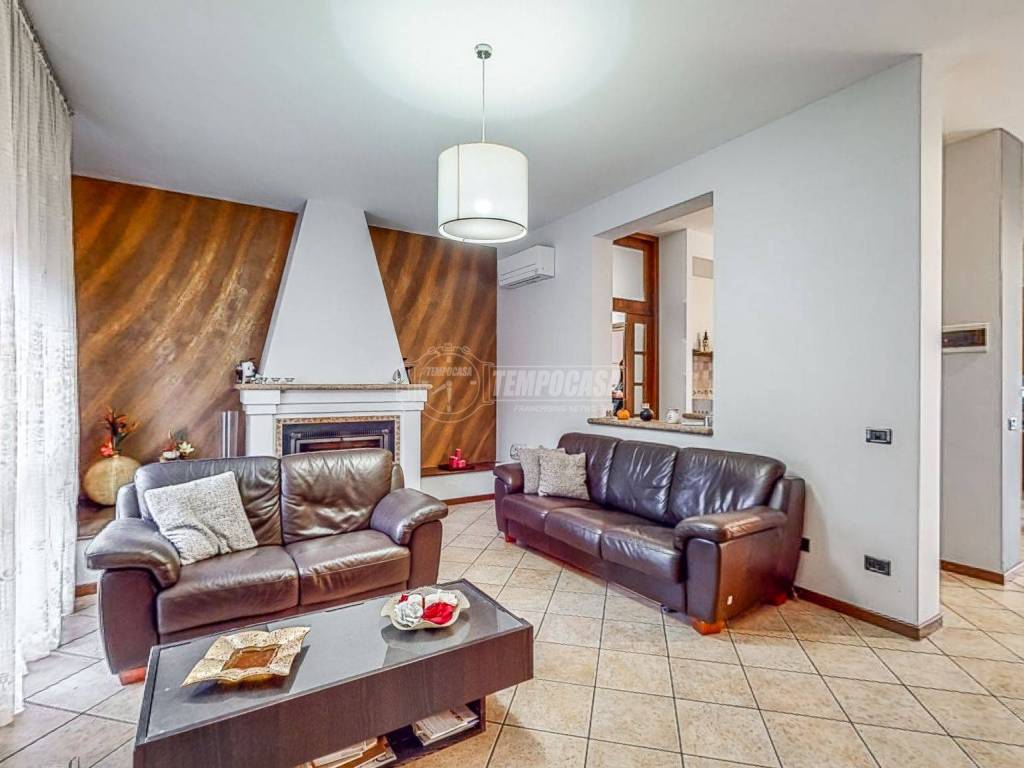 casa indipendente in vendita a Modena in zona Baggiovara