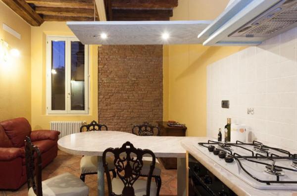 appartamento in vendita a Modena in zona Centro Storico