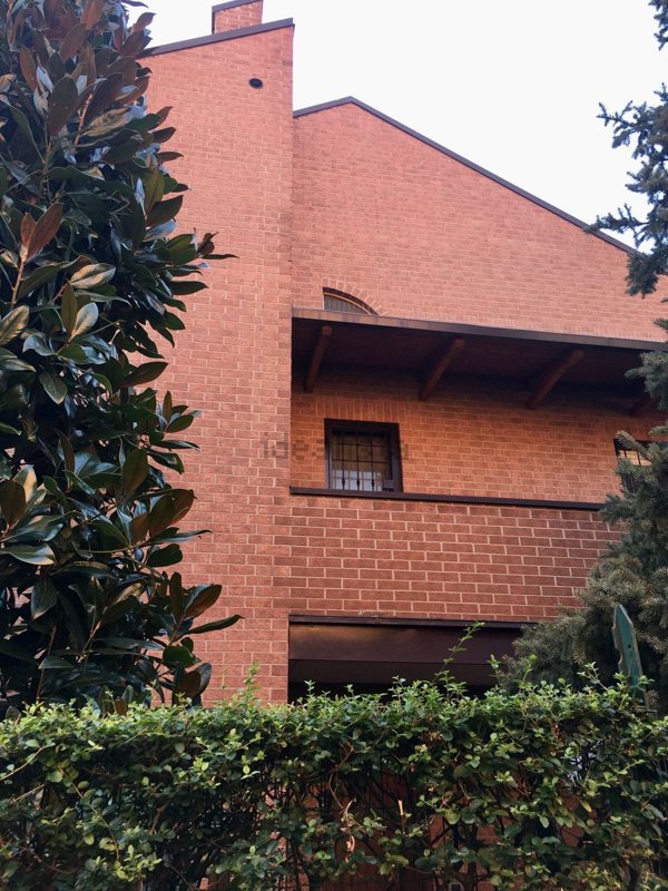 casa indipendente in vendita a Modena in zona Crocetta