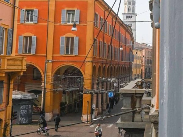appartamento in vendita a Modena in zona Centro Storico