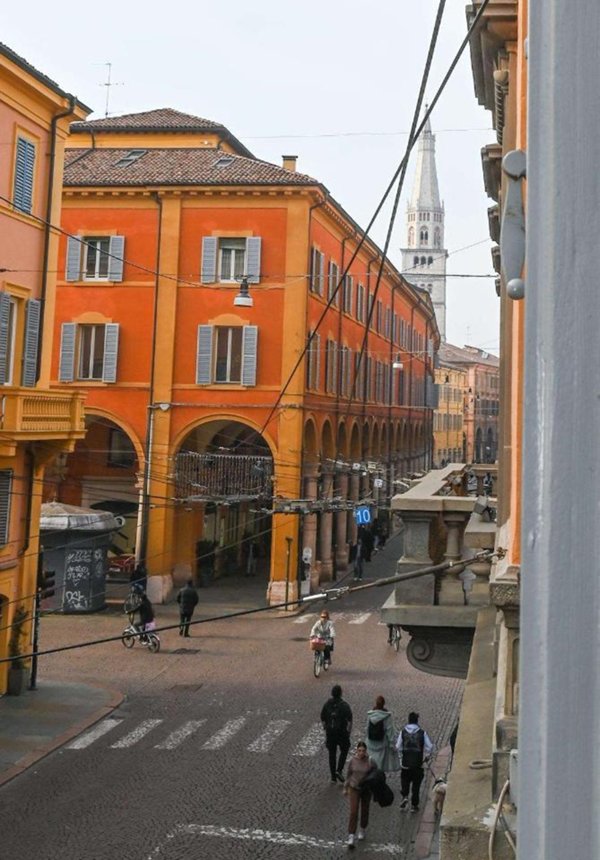 appartamento in vendita a Modena in zona Centro Storico
