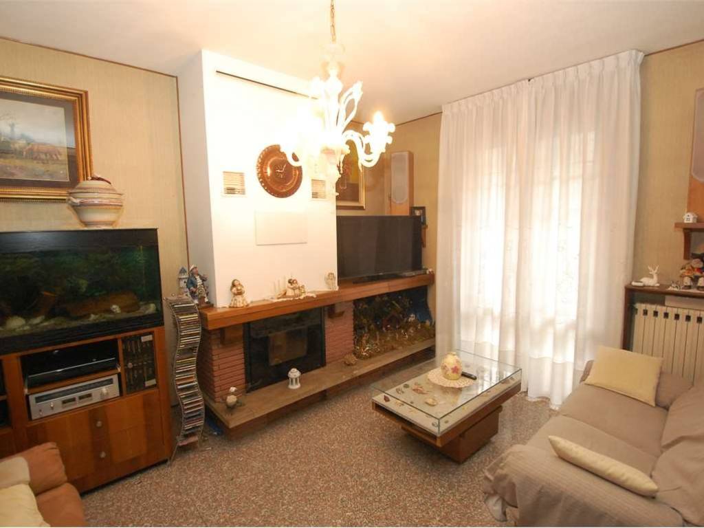 casa indipendente in vendita a Modena in zona Sant'Agnese