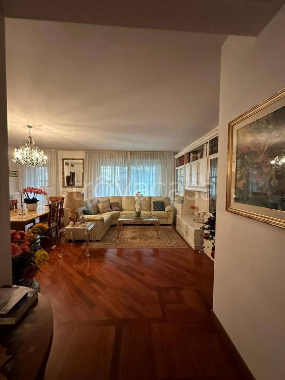 appartamento in vendita a Modena in zona San Faustino