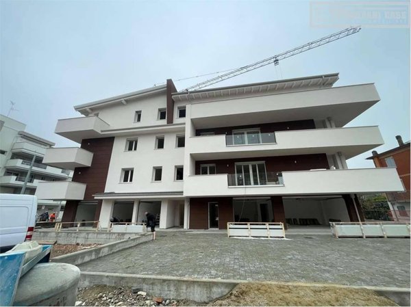 appartamento in vendita a Modena in zona Buon Pastore