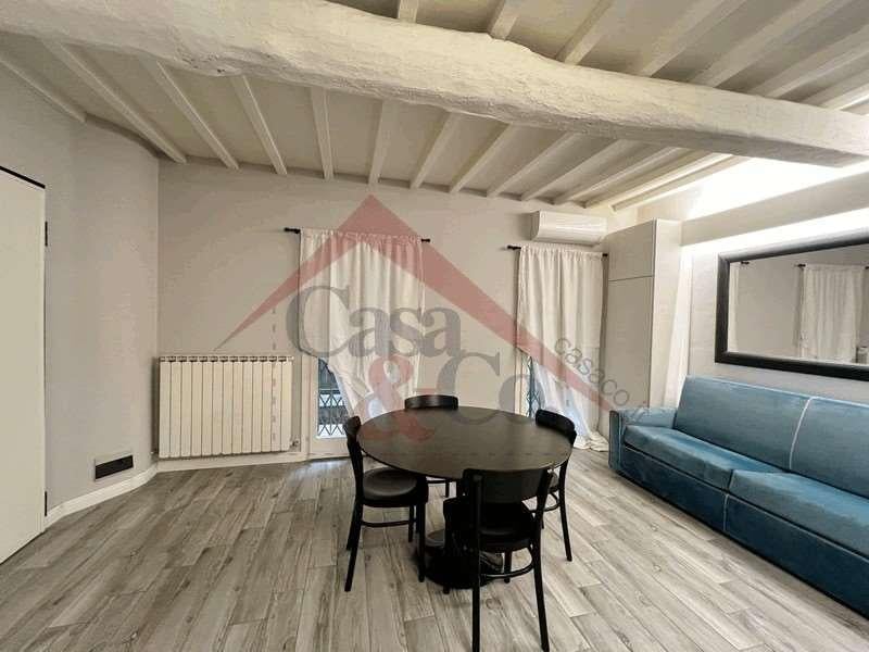appartamento in vendita a Modena in zona Centro Storico