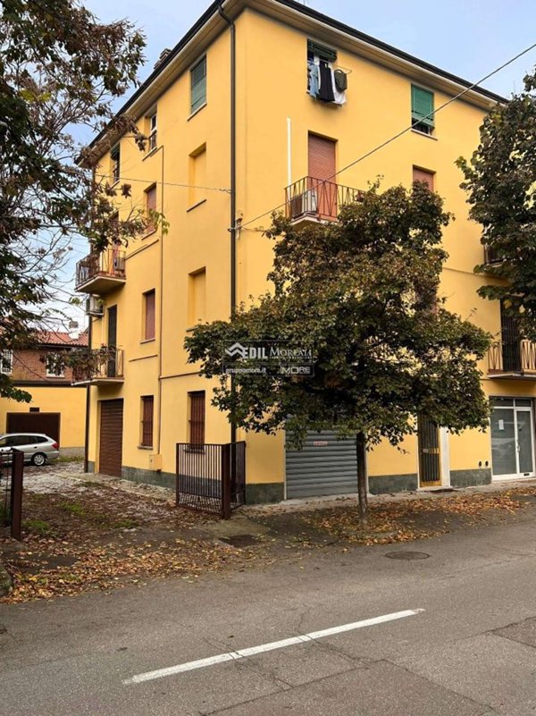 appartamento in vendita a Modena in zona San Lazzaro / Modena Est