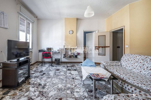 appartamento in vendita a Modena in zona Centro Storico