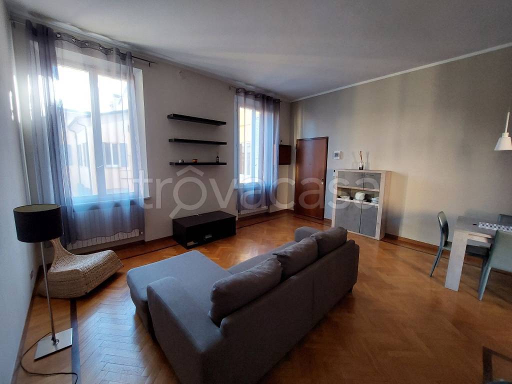appartamento in vendita a Modena in zona Centro Storico