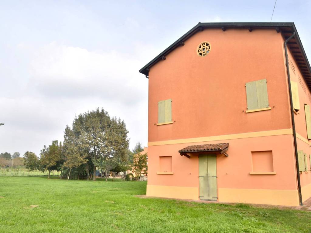 appartamento in vendita a Modena in zona San Lazzaro / Modena Est