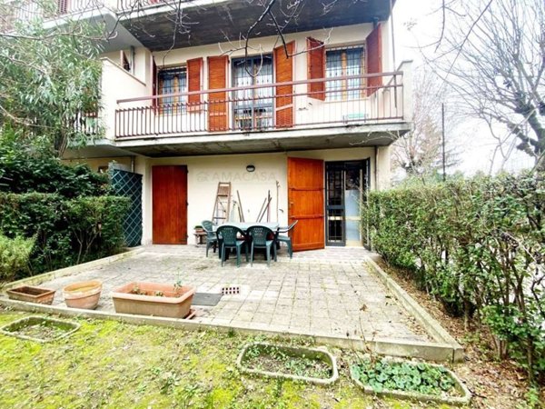 casa indipendente in vendita a Modena in zona Centro Storico