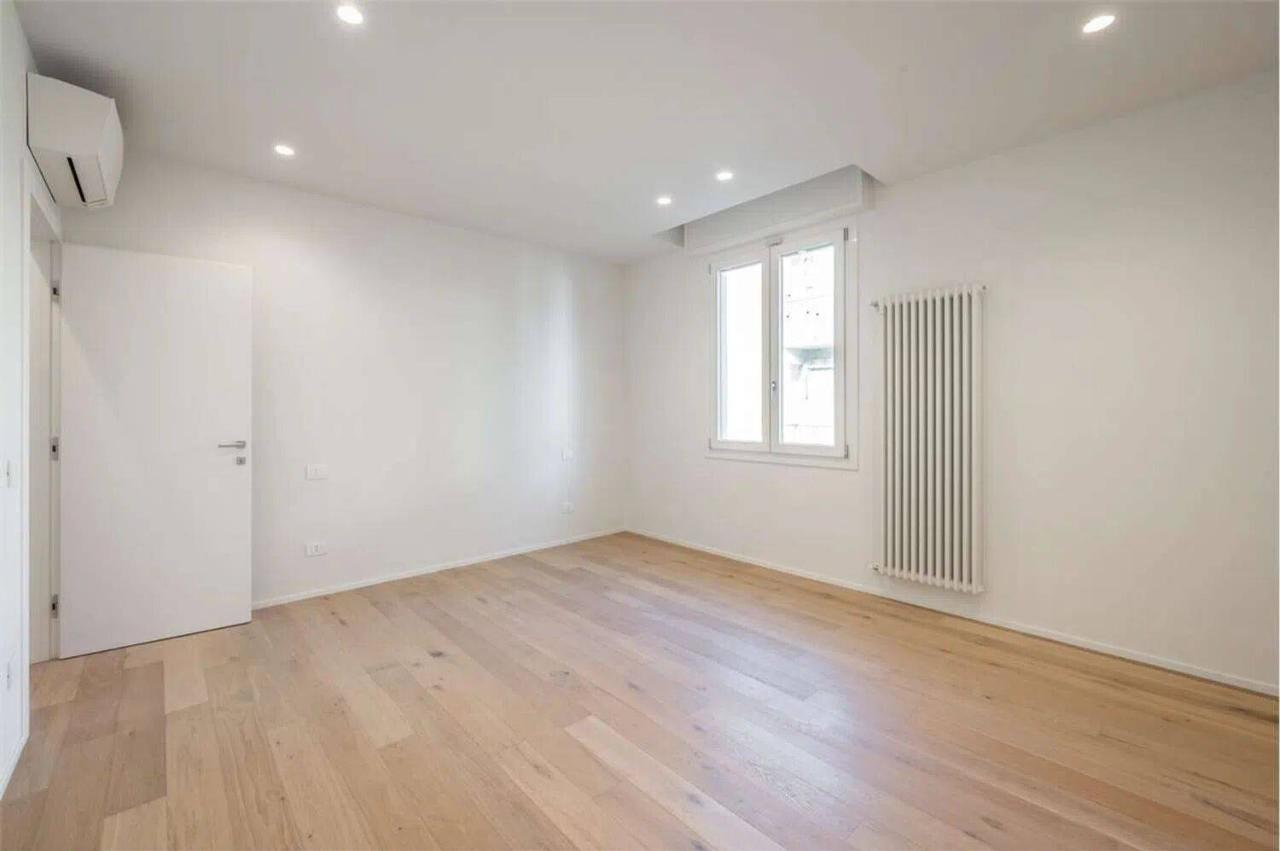 casa indipendente in vendita a Modena in zona Buon Pastore