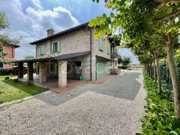 casa indipendente in vendita a Modena in zona Baggiovara