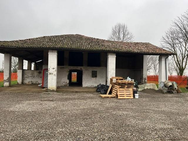 casa indipendente in vendita a Modena in zona Cognento