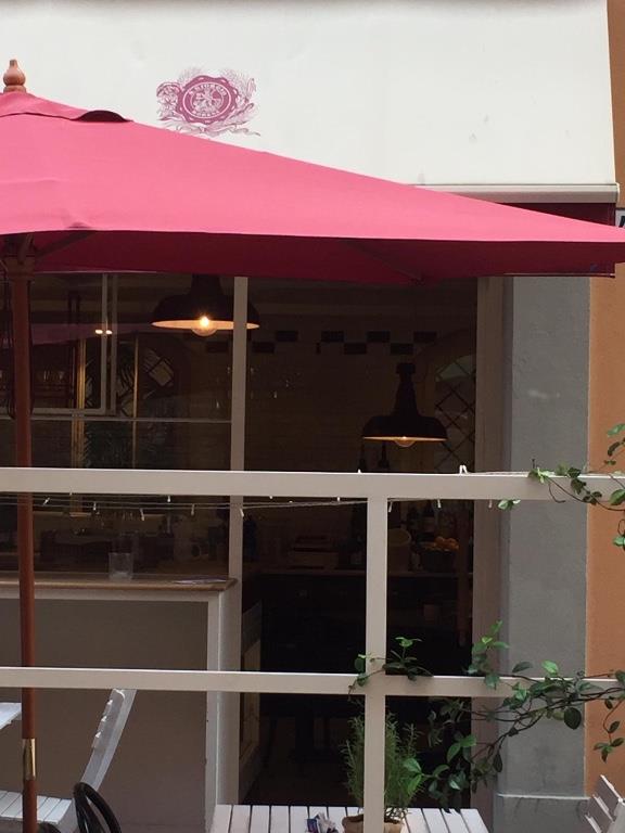 negozio in vendita a Modena in zona Centro Storico