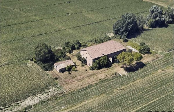 casale in vendita a Modena in zona San Faustino