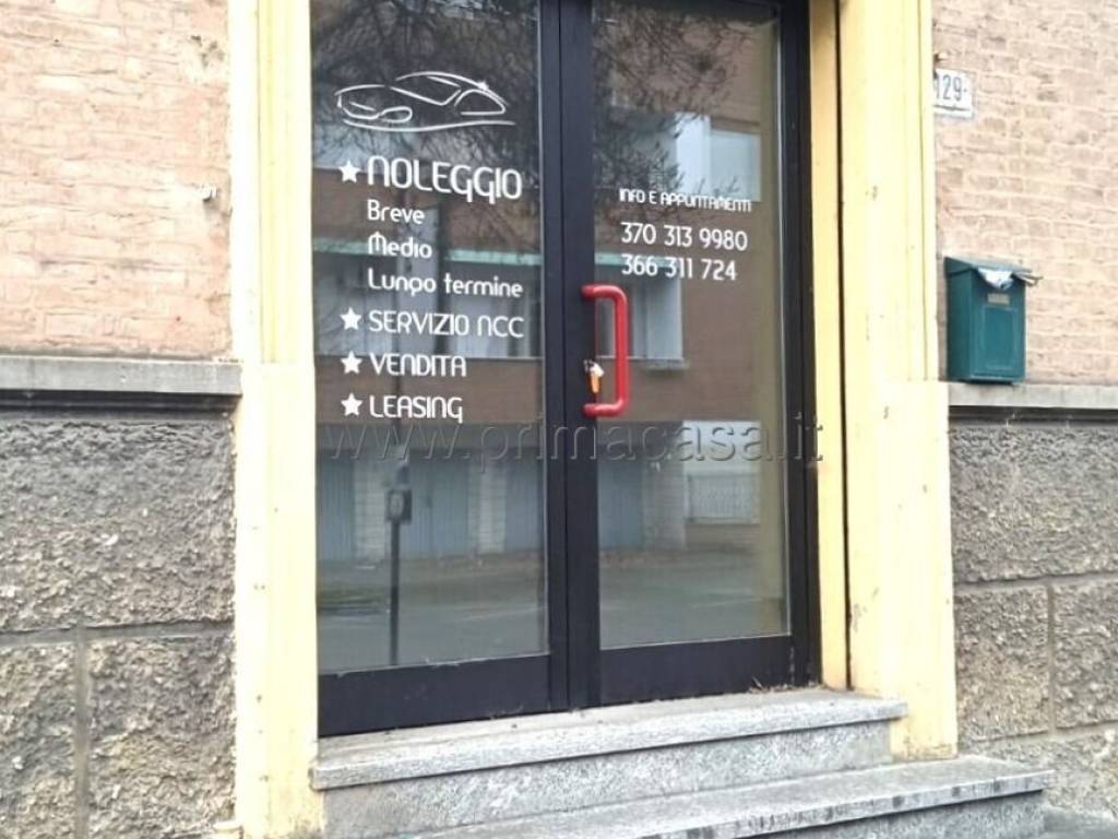negozio in vendita a Modena in zona San Lazzaro / Modena Est