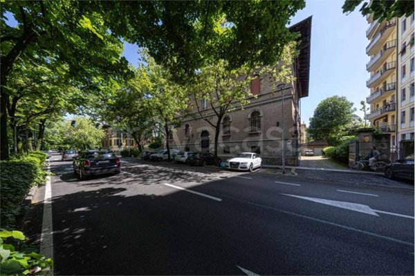 villa in vendita a Modena in zona Centro Storico
