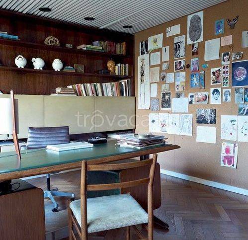 ufficio in vendita a Modena in zona Buon Pastore
