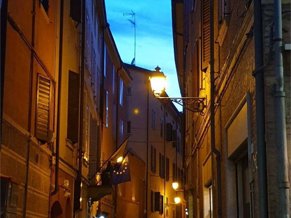 appartamento in vendita a Modena in zona Centro Storico