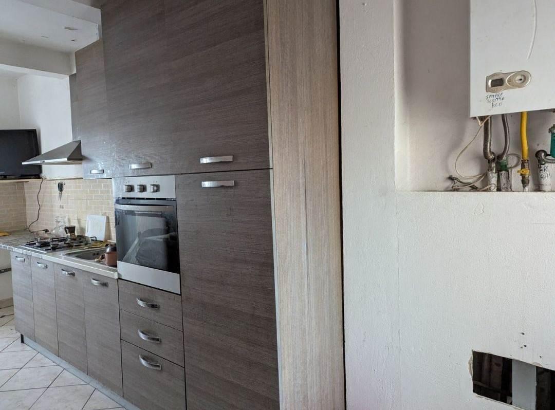 appartamento in vendita a Modena in zona Madonnina / Quattro Ville